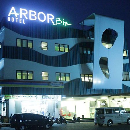 Arbor Biz Hotel Makassar Luaran gambar