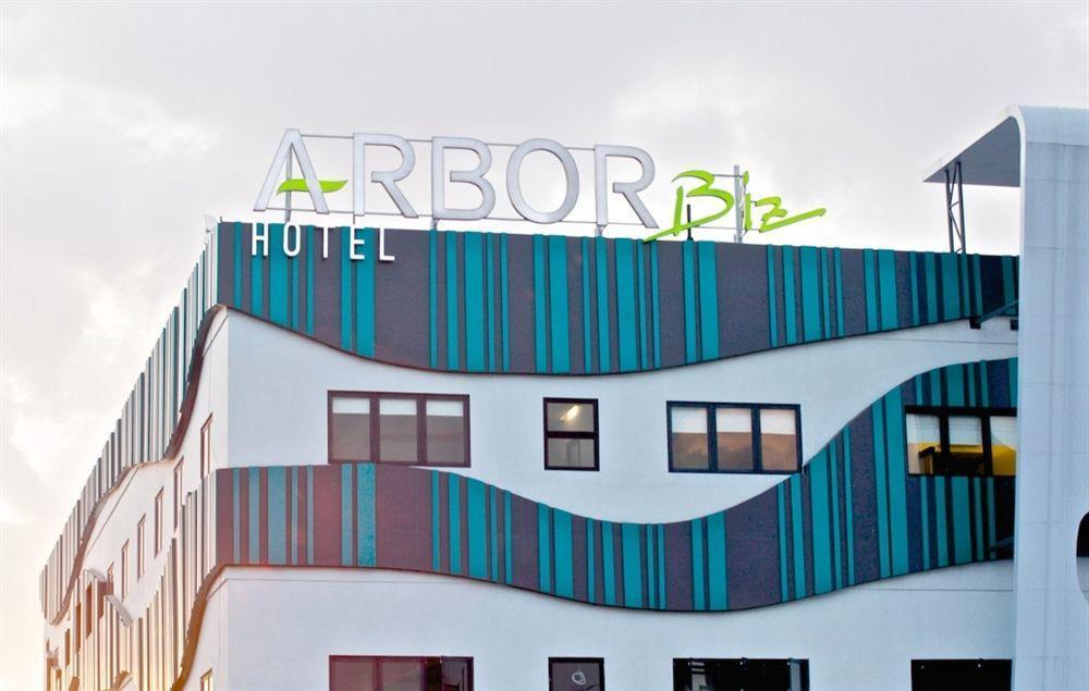 Arbor Biz Hotel Makassar Luaran gambar