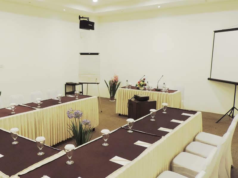 Arbor Biz Hotel Makassar Luaran gambar