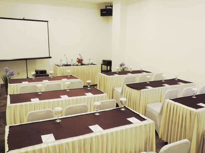 Arbor Biz Hotel Makassar Luaran gambar